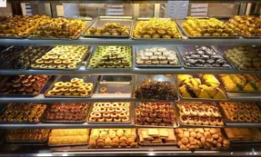 شیرینی شب عید چند؟