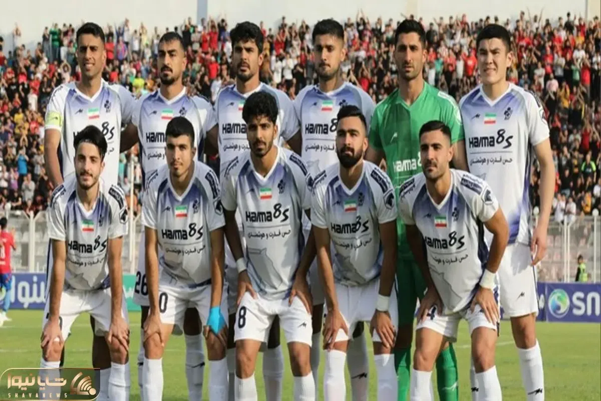 حمله هواداران استقلال به پیکان!