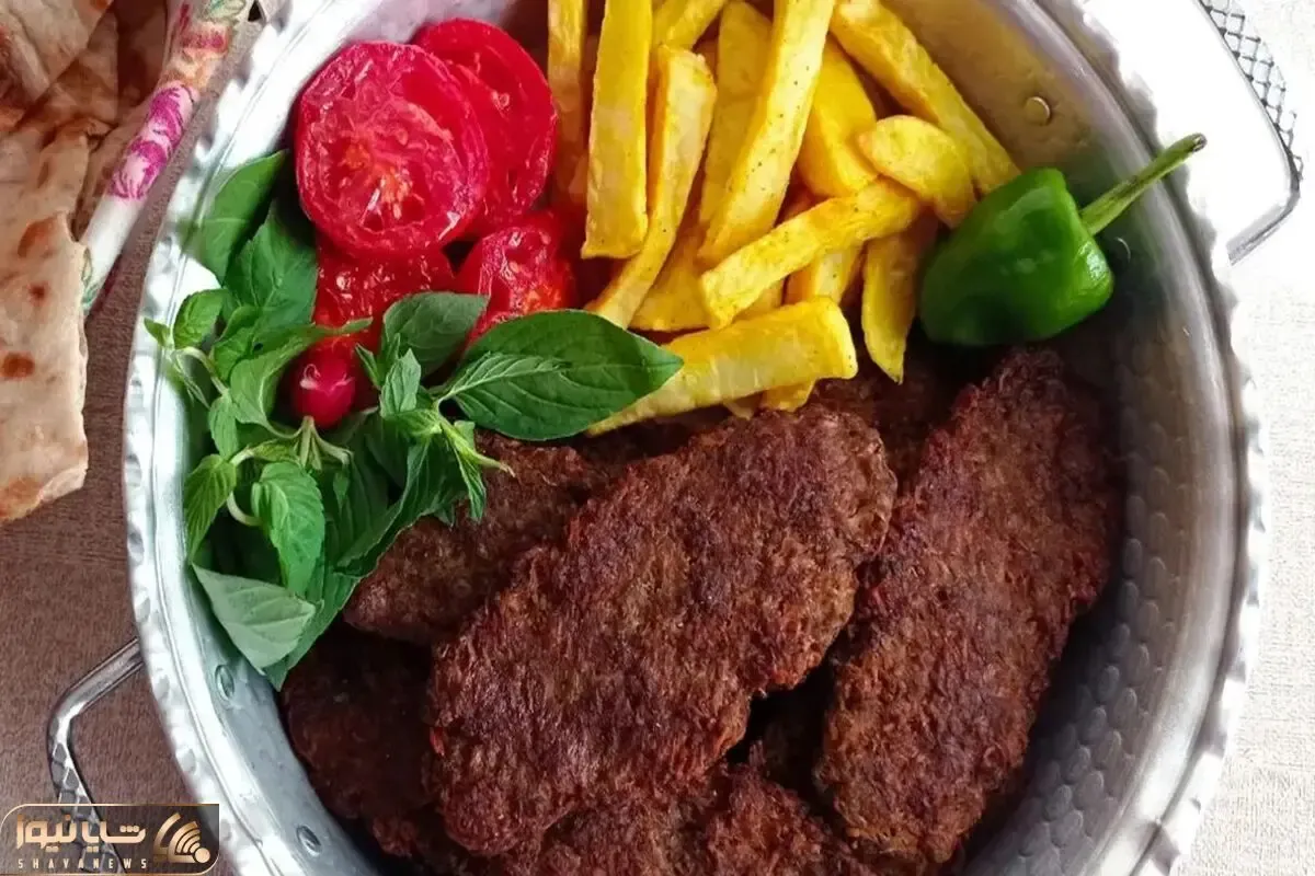 آموزش آشپزی؛ کتلت رو با چه گوشتی بپزیم که حسابی نرم و لطیف بشه؟