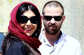 شنای آزاده صمدی تو آب؛ آن ها در دریا چه می کنند؟