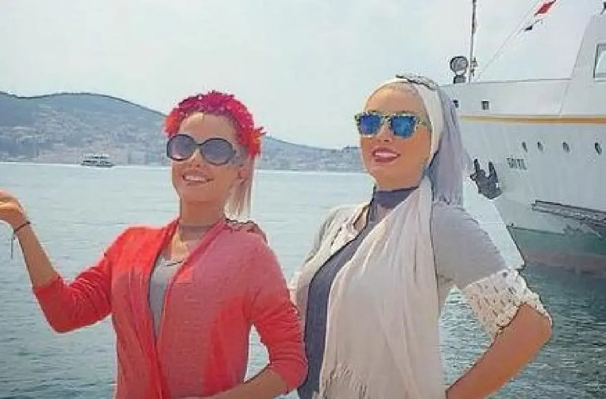 (عکس) سحر قریشی با ژستی خاص در کنار مرد تنومند!