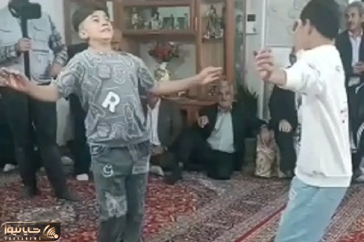 آواز برزنی؛ پسرای نیمچه قد تو عروسی دهه 50 چه رقص ناشناخته ای رفتن ملت هاج و واجن