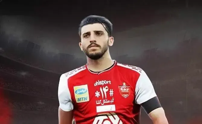 رضا عنایتی هافبک ناراضی پرسپولیس را می خواهد!