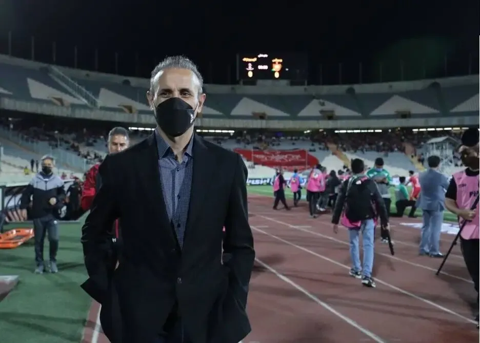 تشنج روی سکوهای پرسپولیس؛ مخالفان و موافقان یحیی درگیر شدند!