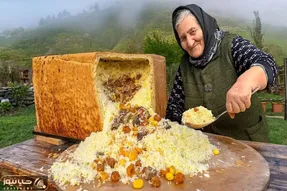 آشپزی روستایی؛ پخت شاه پلوی پر ملات توسط مادربزرگ خوش سلیقه