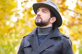 عکس زیبا از بهرام رادان در یکی از بام های تهران!