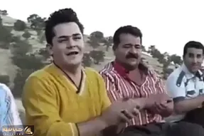 آواز شاد؛ لرا رفتن نوک قله با جون دل آهنگ معروفشون رو دست زنان میخونن فقط که هوو کشید