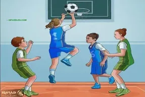 بازی فکری؛ اگه خلیفه و رند باهوشایی بگو کجای بازی بچه های بسکتبال میلنگه؟