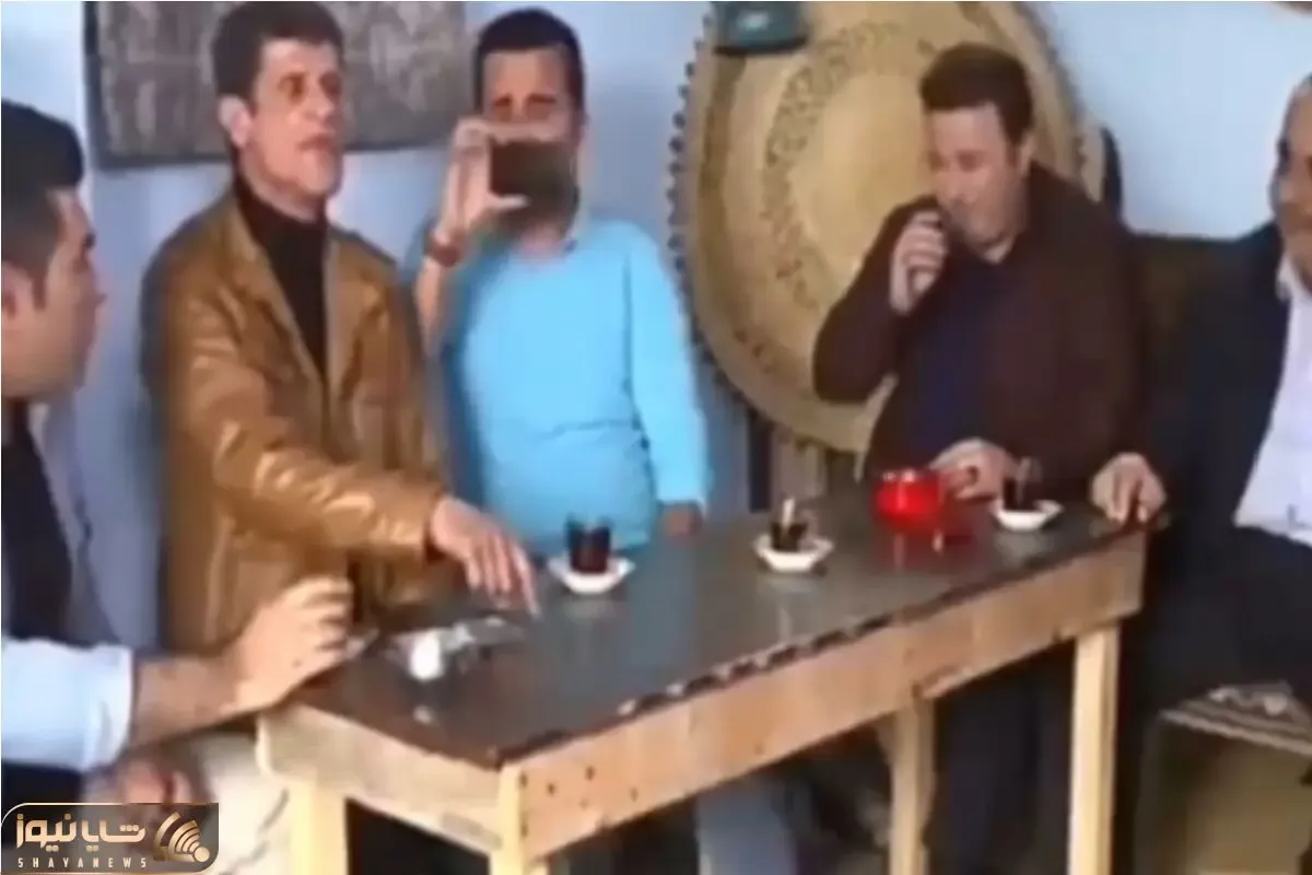 آواز دیش دیش؛ مرد نابینا ضرب انگشت میگیره خنده بوکون تره بمیرم میخونه به شعف میافتی