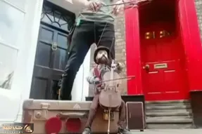 آواز خیابانی؛ جل الخالق آقاهه با آهنگ احساسیش اونم با عروسک گردون همه رو بغضی کرد