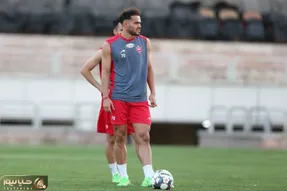 اتمام حجت اورونوف با مسئولان پرسپولیس در مورد تمدید قرارداد