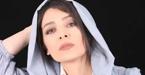 ساره بیات ، تولد پدرش را در خانه لاکچری اش تبریک گفت!
