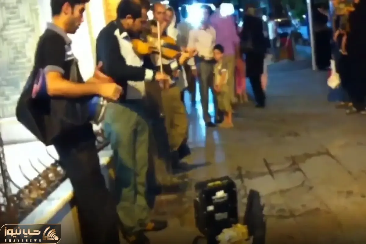آواز خیابانی؛ آقاهه مثل فشنگ ویولن میزنه آدم نفسش بند میاد وقتی نگاه میکنه بنازم