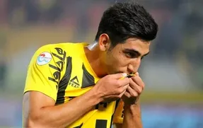 گل محمدی به دنبال ستاره جوان سپاهان