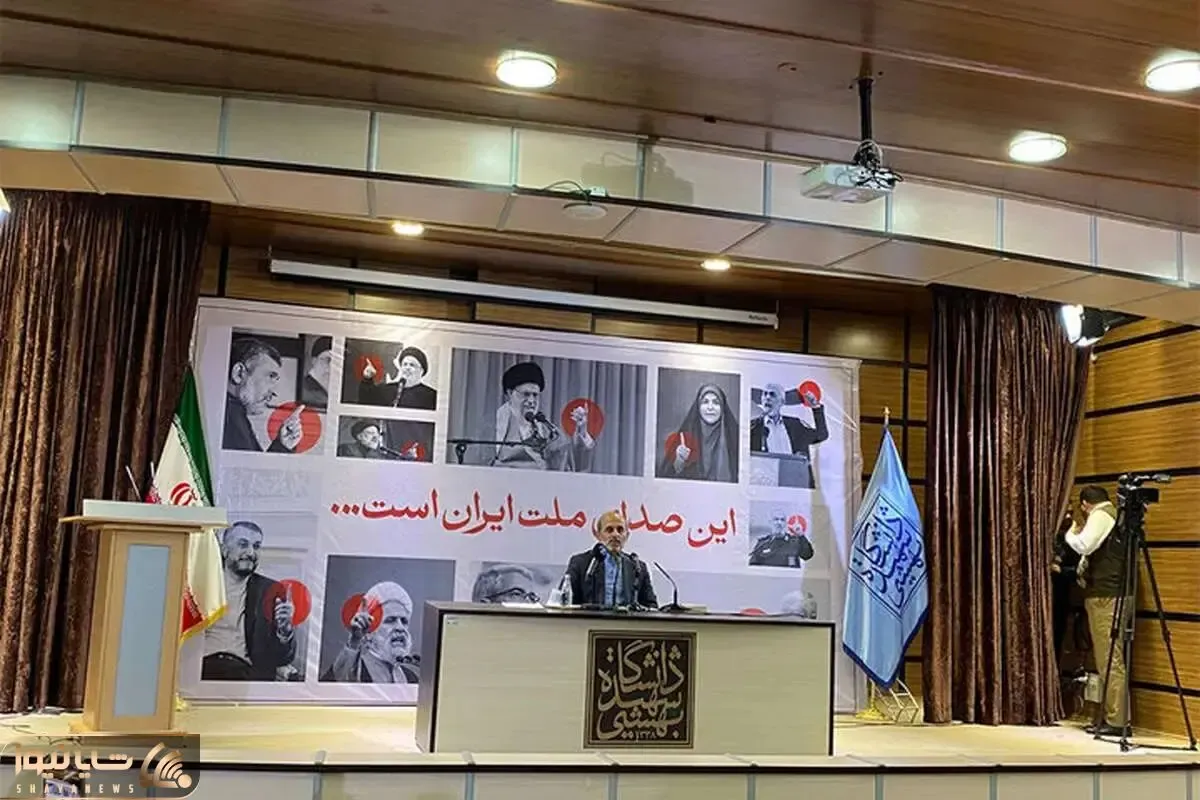 (عکس) رئیس صدا و سیما آمد، دانشجوها نه!