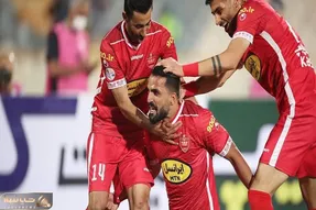 مهاجم پرسپولیس قرارداد خود را تمدید می کند؟