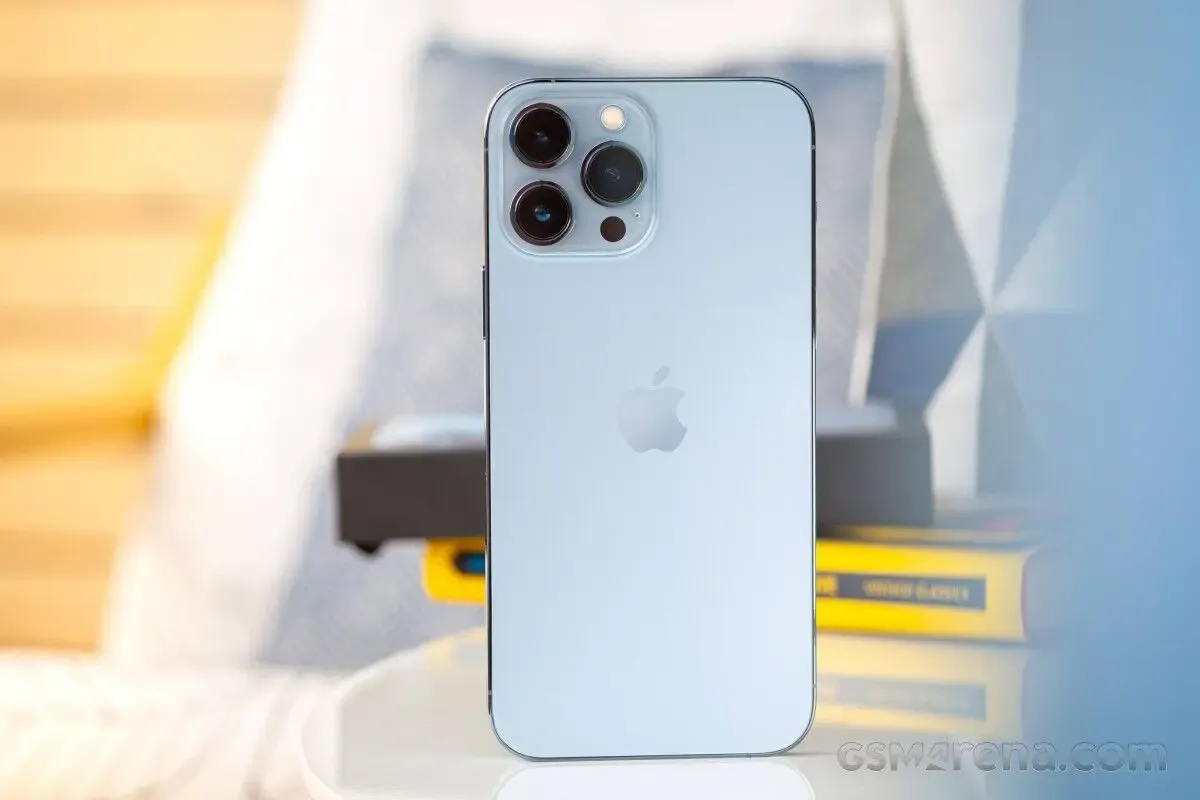 آیفون  15 همرده با اندروید ها مجهز به درگاه USB-C!