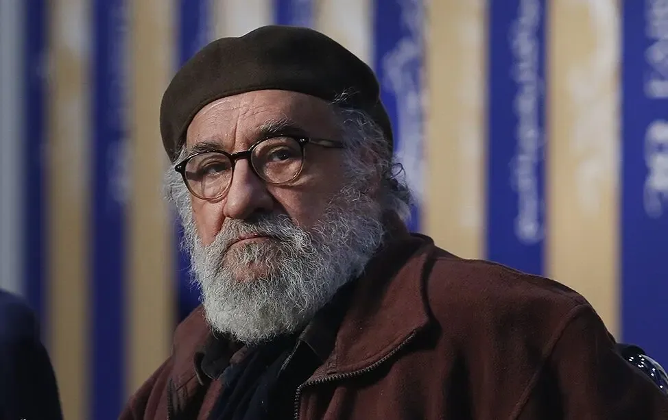 تصاویر دیده نشده از داریوش ارجمند در منزل شخصی اش