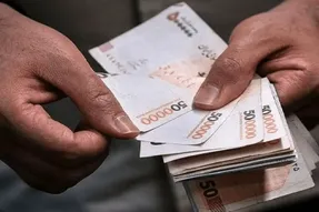 بازنشستگان منتظر  ترمیم حقوق بخوانند