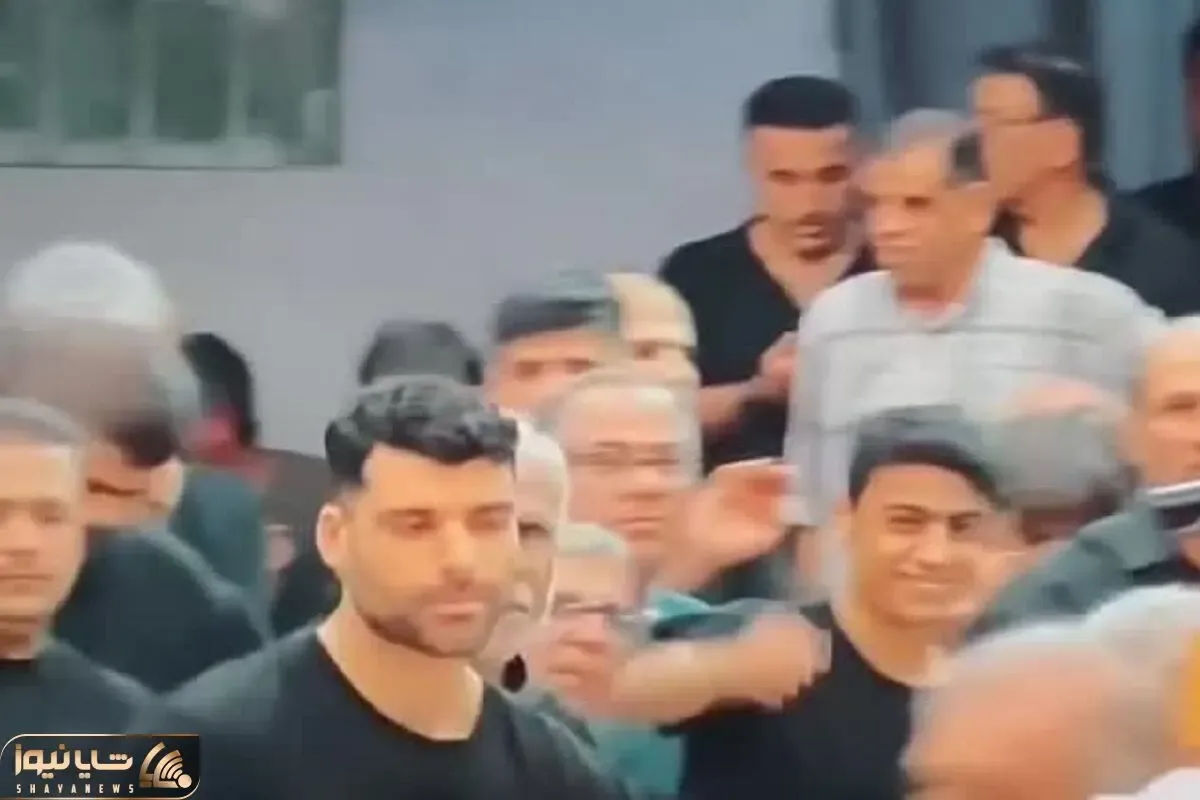 آواز احساسی؛ عزاداری مهدی طارمی تو هیئت بزرگ تهران اشکاش بند نمیاد حلقه زدن