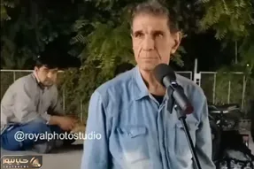 آواز بهشتی؛ مرد جین پوش پارک جلو میکروفن خوند تو عاشق نبودی که درد عاشقا رو بفهمی