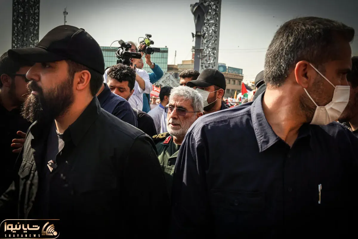 فرمانده عالی رتبه سپاه در مراسم تشییع شهدا
