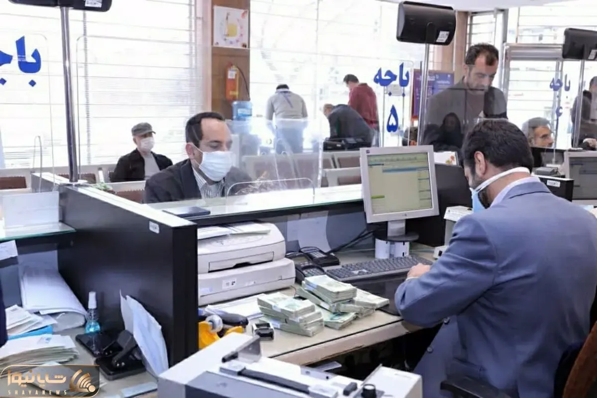 اقدام بانک‌ها در شب عید، مردم را سرگردان کرد