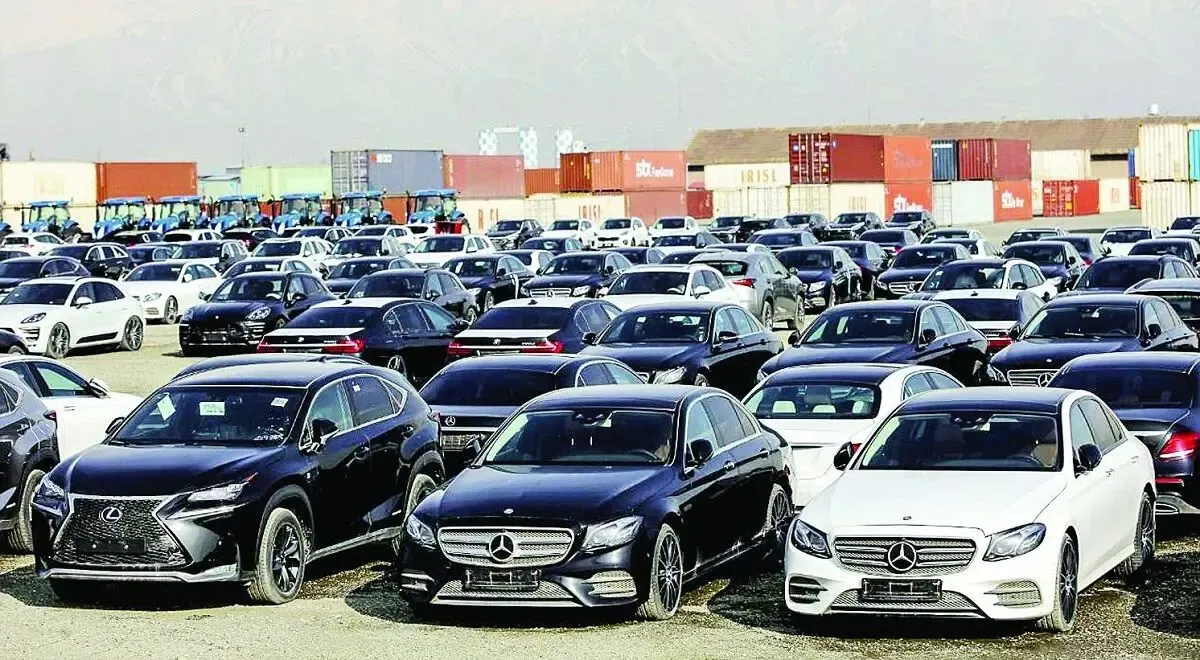 استارت کاهش قیمت خودروهای خارجی زده شد