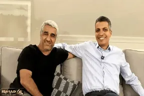 سکانس خندان/ مسخره کردن پژمان جمشیدی توسط عادل فردوسی پو/ پژمان میگه فقط همینو بلدی