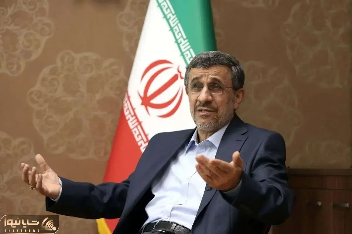 هدیه خاص محمود احمدی نژاد به رئیس دانشگاه مجارستان