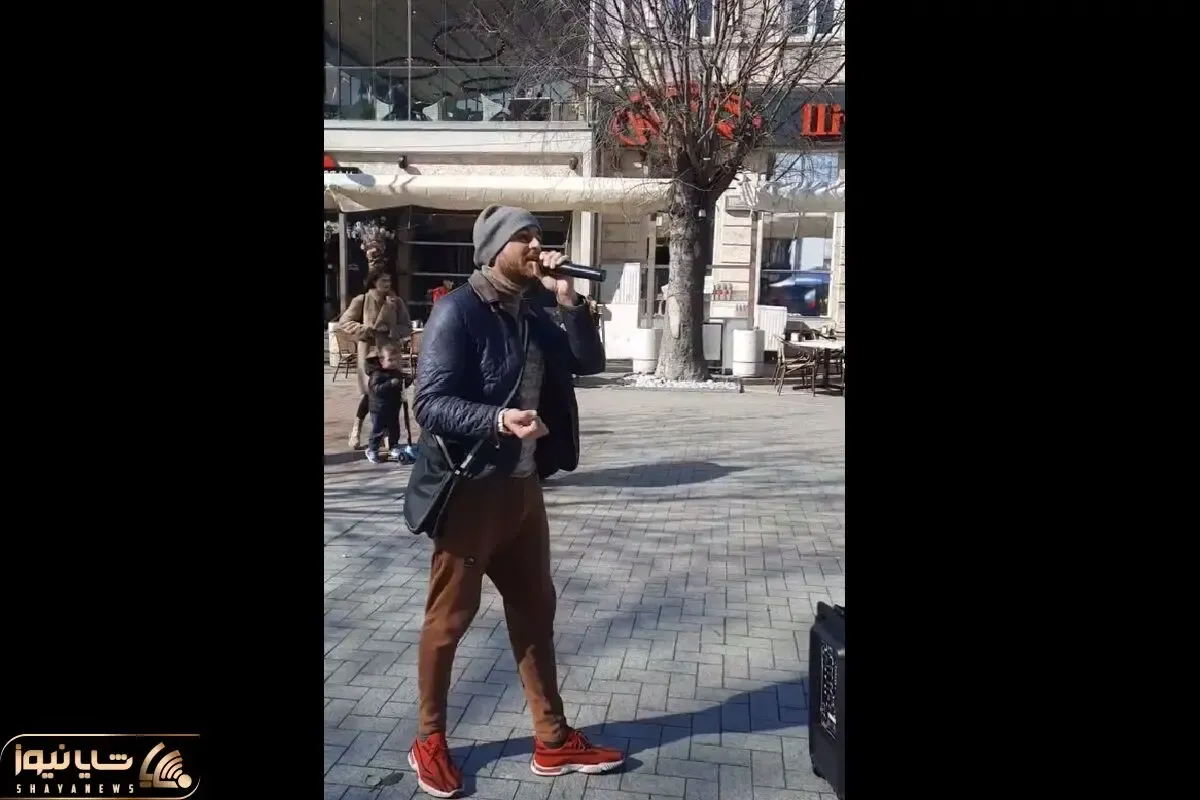 آواز خیابانی؛ ببینید خواننده اوکراینی با تیپ خفنش رفته تو حس و چه آهنگ خارجی میخونه!