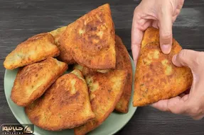 آموزش آشپزی؛ پیراشکی سیب زمینی با جذب روغن کم