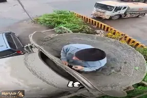 شغل عجیب؛ یه عده میرن داخل مخزن ماشین بتن سازو تمیز کنن برا درآمد دلاری توش وحشتناکه