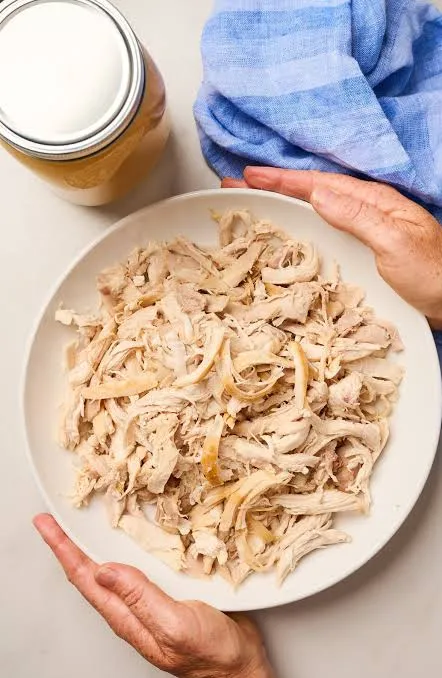 مرغ ریش ریش شده