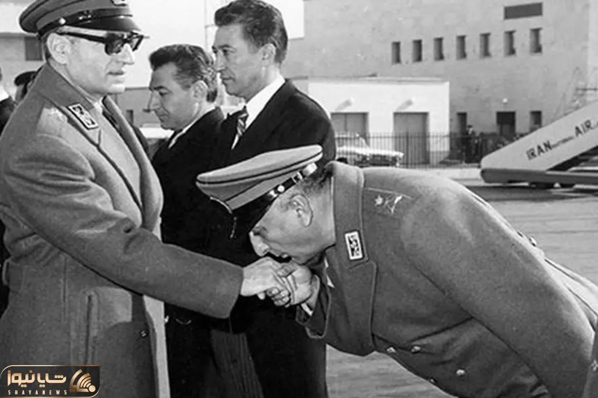 سفر به ایام قدیم؛ نصیری، رئیس ساواک کنار سفیر اسرائیل و مامور موساد در تهران