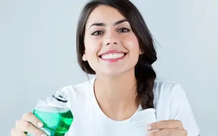 چطور بوی بد دهان را رفع کنیم؟
