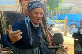 آواز اصیل؛ پیرمرد اهل شهرستان انقد پر سوز و گداز به زبون خودشون میخونه دل طاقت نمیاره