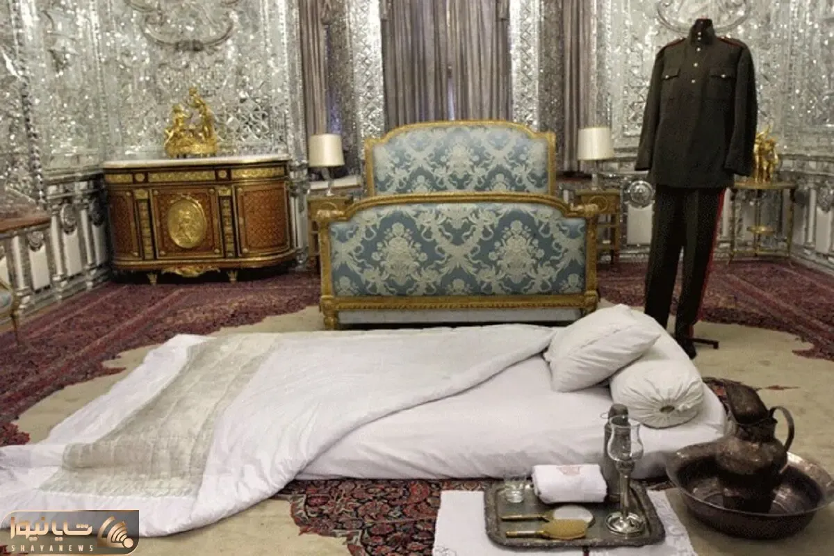 سفر به ایام قدیم سال 1340؛ عکس اتاق خواب پر زرق و برق فرح پهلوی