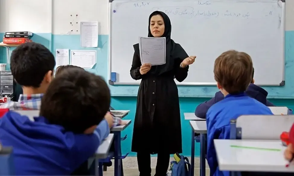 آخرین خبرها از اجرای همسان‌سازی حقوق بازنشستگان و رتبه‌بندی معلمان!