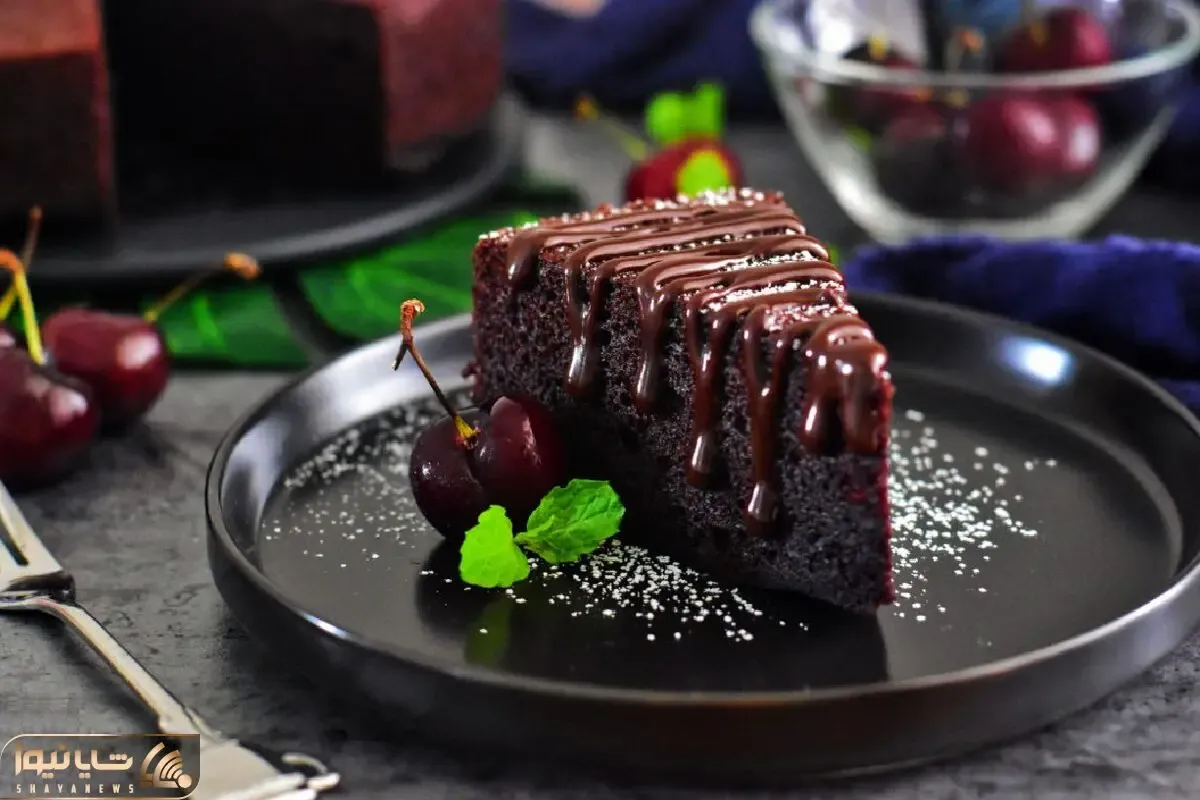 طرز تهیه کیک خیس؛ این مهمونی و اون مهمونی نداره بهترین دسر رو بپز تا همممه کفشون ببره