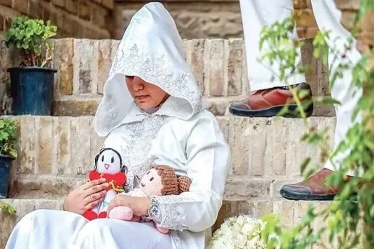 ناگفته های عروس 10 ساله مشهدی از زندگی با شوهر قوی هیکل اش!