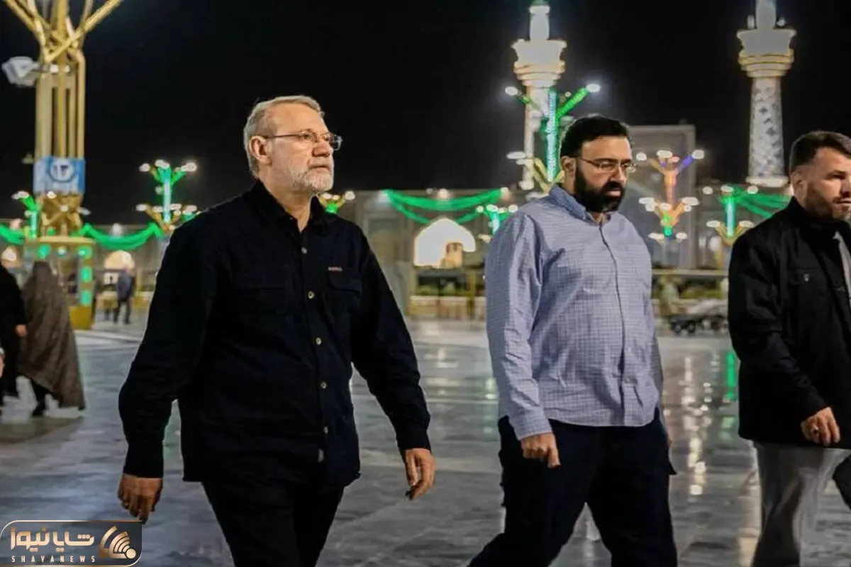 تصویری دیده نشده از پیکر شهید علی لاریجانی  و فرزندش در معراج شهدا
