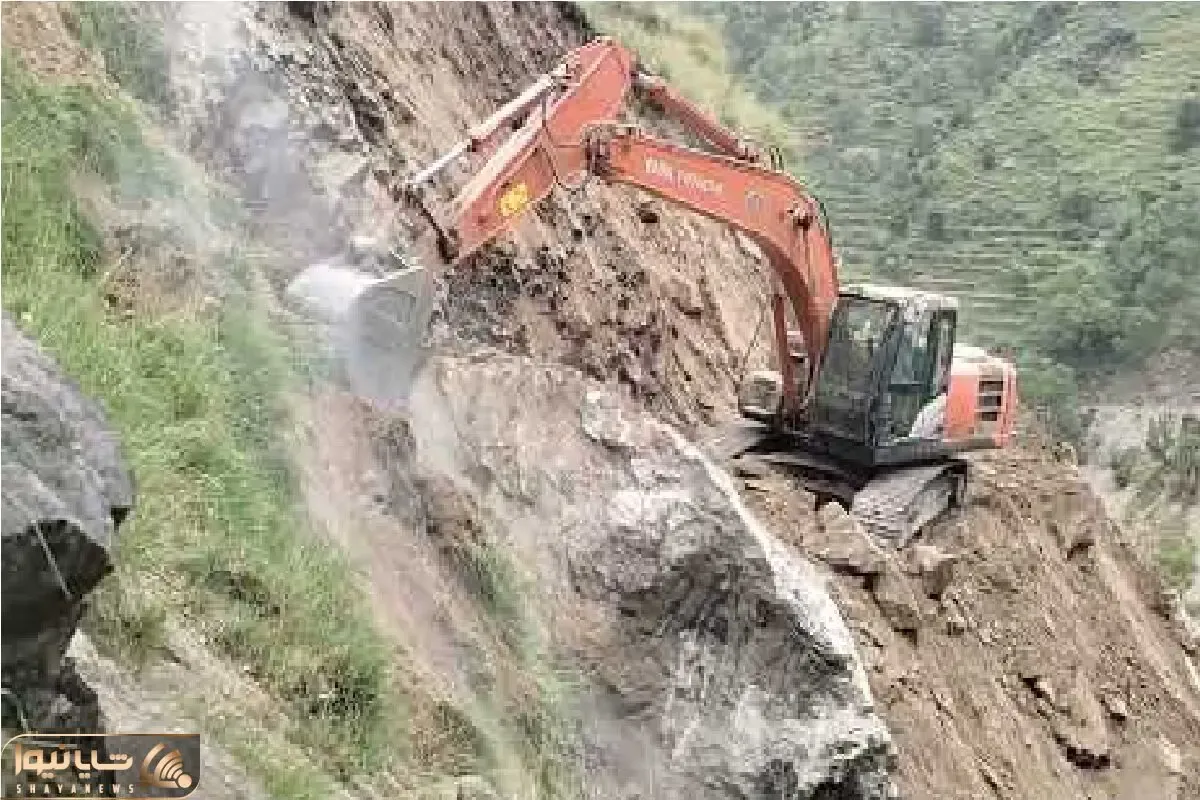 جا به جایی جانکاه؛ اپراتور بیل مکانیکی رفت جایی که عرب نی انداخت