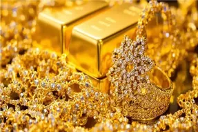 قیمت طلا 18 و 24 عیار امروز دوشنبه 2 شهریور 1405 /  رشد طلا حبابی است؟