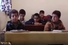 آواز محلی؛ بچه ها با یه ذره سن سر کلاس آهنگ کردی خوندن غم صداشون دل سنگ رو آب میکنه