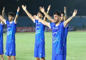 آمار عجیب سرخابی‌ها؛ استقلال ۳ سال جوانتر از پرسپولیس