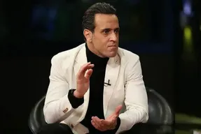 آیا علی کریمی از امارات برای مهرداد دارو آورد؟