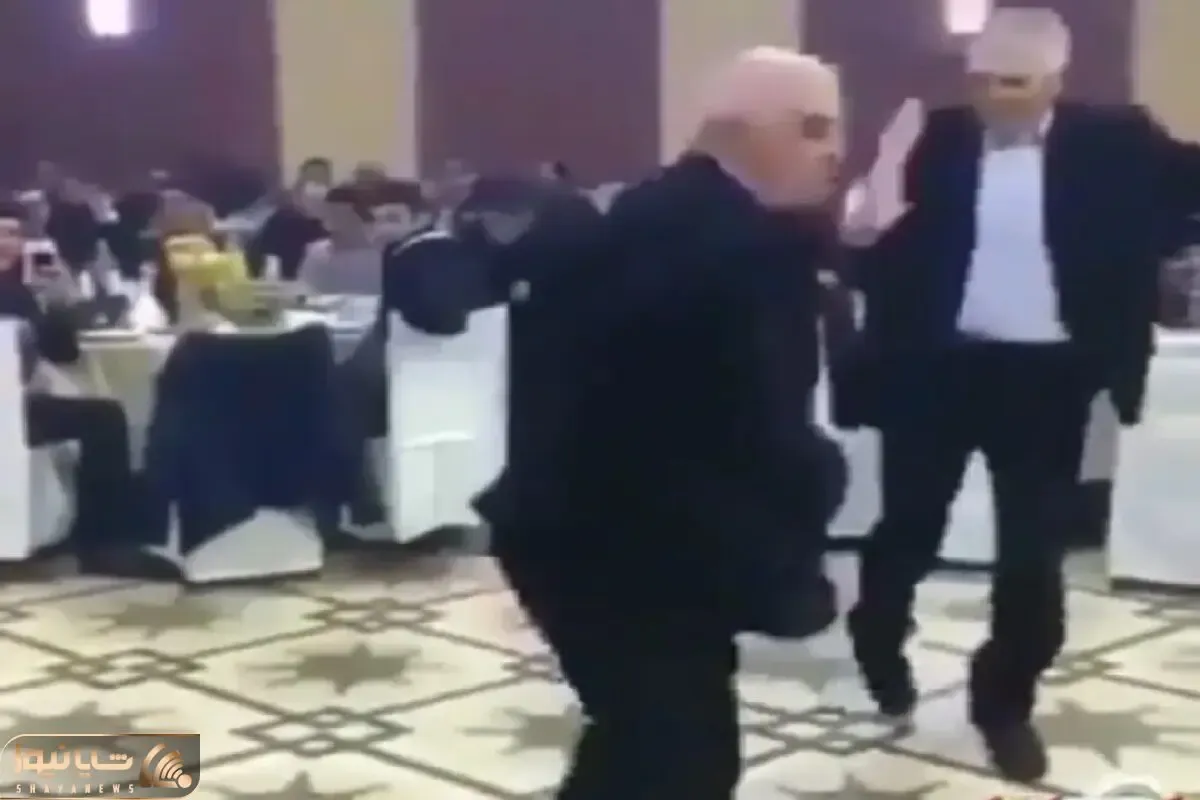 آواز شاد؛ پیرمردا رو موج هالیوود یه رقص مایکل جکسونی رفتن جوونا از تعجب خزیدن یه گوشه