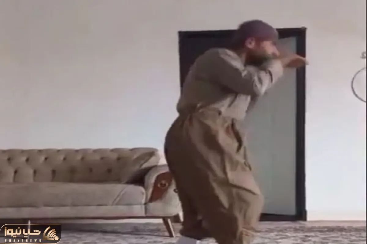 آواز شاد؛ این آقا با شلوار کردی یطوری مریض میرقصه انگار خستس ولی مجبوره خودی نشون بده