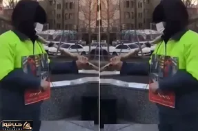 آواز خیابانی؛ رفتگری را ببینید برای حمایت از شغل خود با جارو چه سازی میزنه!